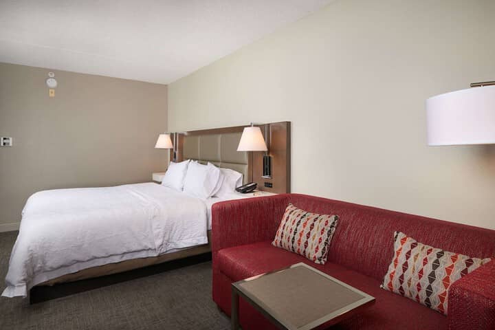 Room 8 of 36